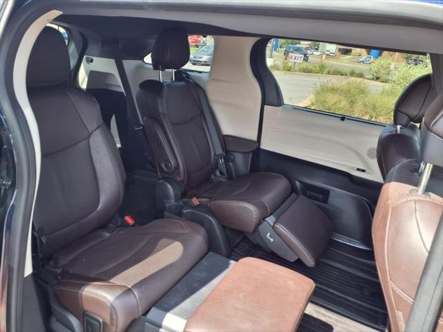 2023 Toyota Sienna Platinum