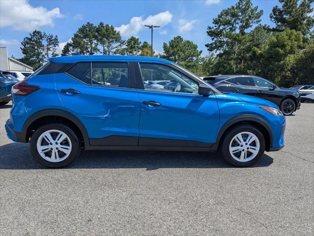2025 Nissan Kicks S