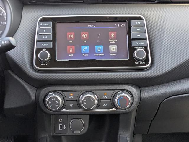 2025 Nissan Kicks S