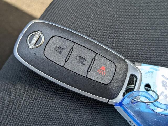 2025 Nissan Kicks S