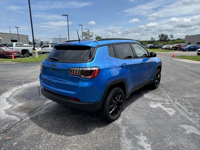 2025 Jeep Compass COMPASS LATITUDE 4X4