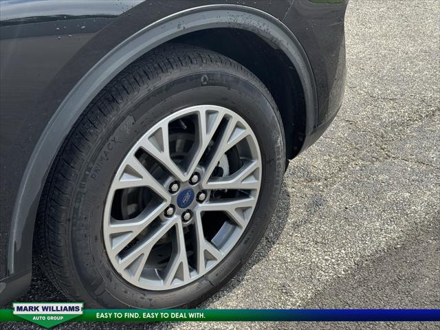 2022 Ford Escape SEL 2022 Ford Escape SEL