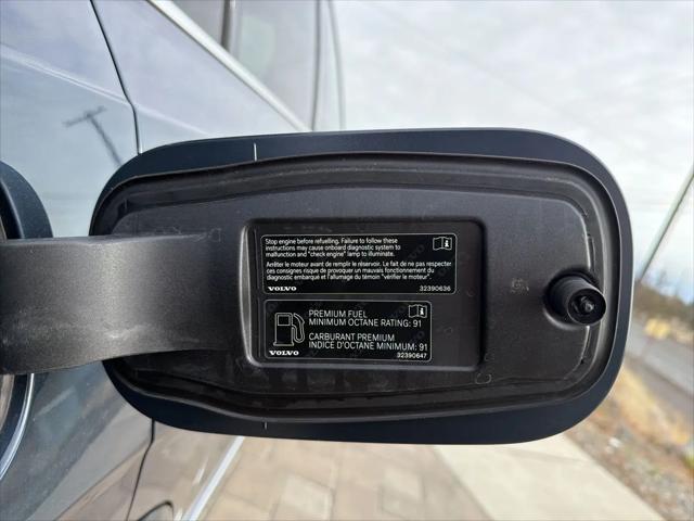 2026 Volvo XC90 Core, B6 AWD Gas (mild hybrid), Gasoline, Bright, 7 Seats