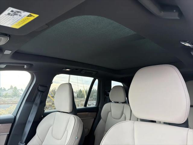 2026 Volvo XC90 Core, B6 AWD Gas (mild hybrid), Gasoline, Bright, 7 Seats