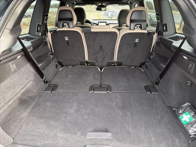 2026 Volvo XC90 Core, B6 AWD Gas (mild hybrid), Gasoline, Bright, 7 Seats