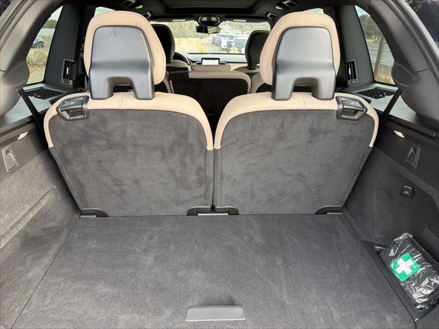 2026 Volvo XC90 Core, B6 AWD Gas (mild hybrid), Gasoline, Bright, 7 Seats