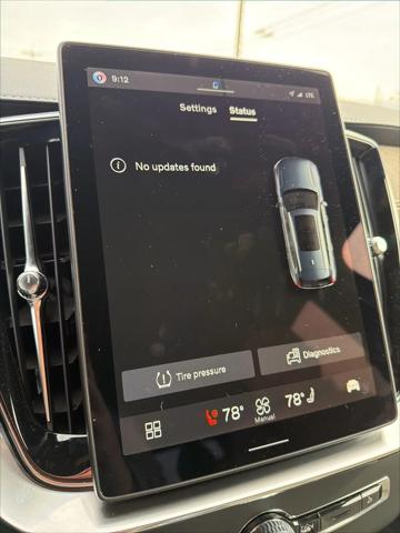 2026 Volvo XC90 Core, B6 AWD Gas (mild hybrid), Gasoline, Bright, 7 Seats