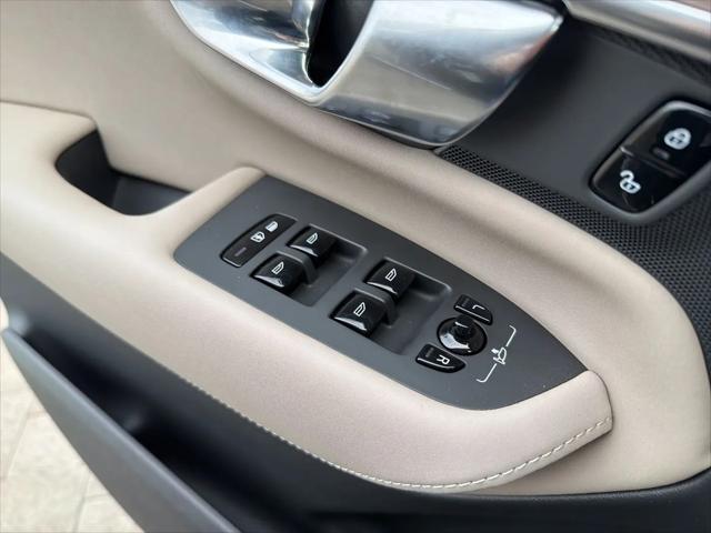 2026 Volvo XC90 Core, B6 AWD Gas (mild hybrid), Gasoline, Bright, 7 Seats