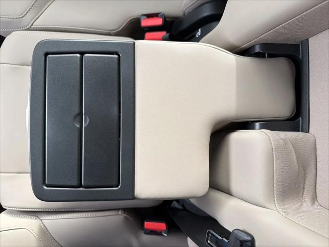 2026 Volvo XC90 Core, B6 AWD Gas (mild hybrid), Gasoline, Bright, 7 Seats