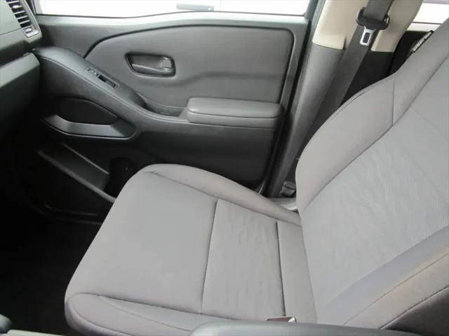 2022 Nissan Frontier Crew Cab S 4x4