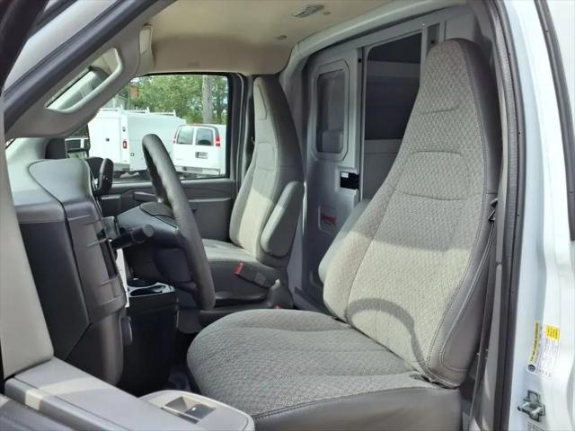 2025 Chevrolet Express Cutaway Work Van