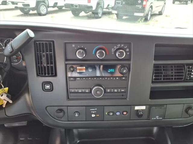 2025 Chevrolet Express Cutaway Work Van