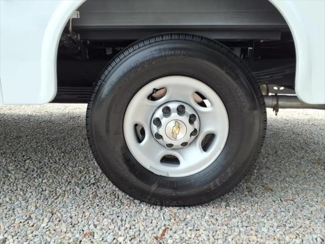 2025 Chevrolet Express Cutaway Work Van