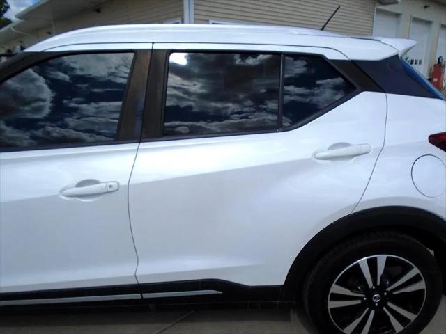 2020 Nissan Kicks SR Xtronic CVT