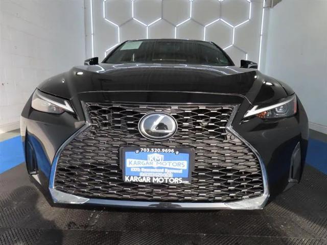 2023 Lexus IS 300 300