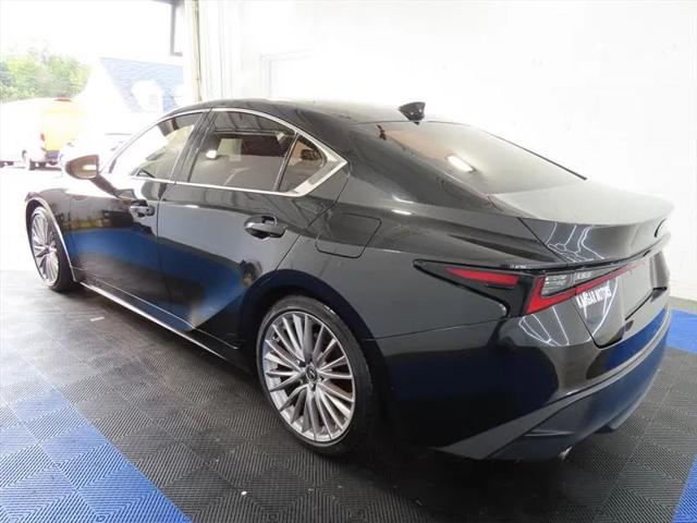 2023 Lexus IS 300 300