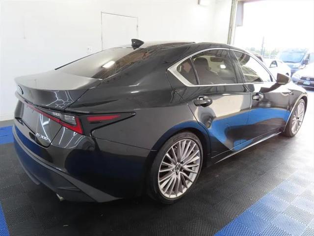 2023 Lexus IS 300 300
