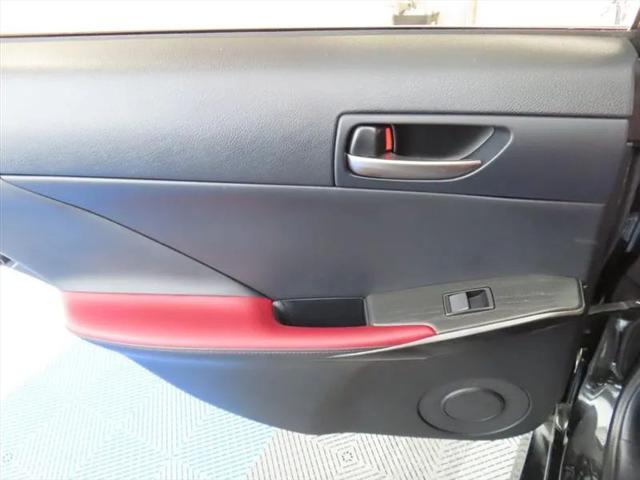 2023 Lexus IS 300 300
