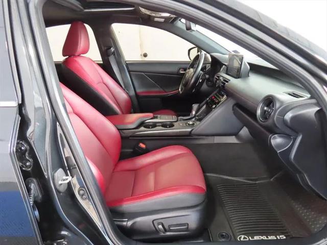 2023 Lexus IS 300 300