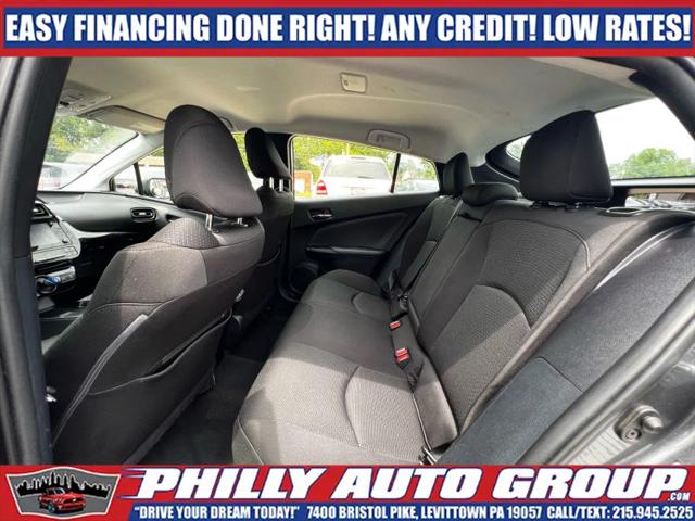 2021 Toyota Prius LE
