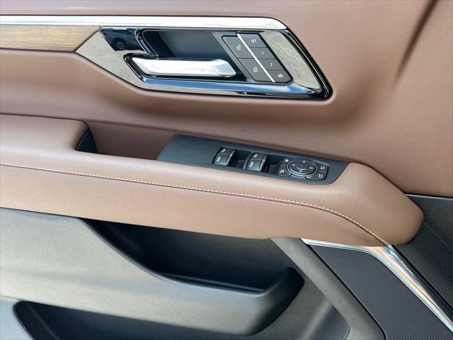 2025 Chevrolet Suburban 4WD High Country