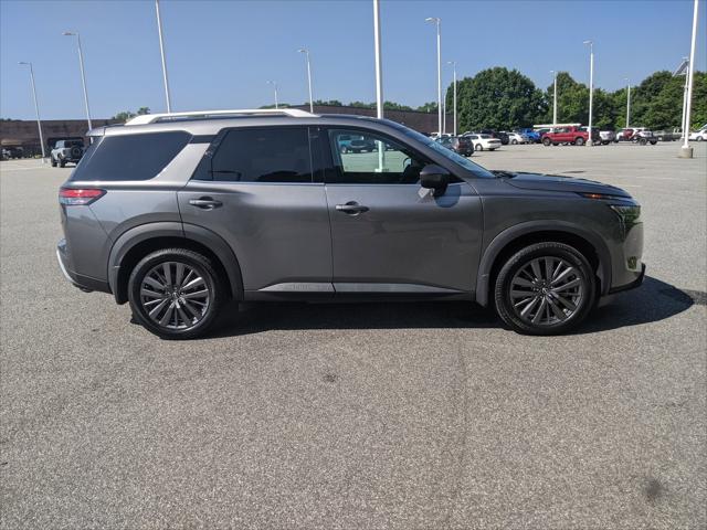 2022 Nissan Pathfinder SL 2WD
