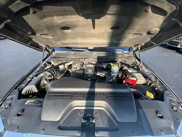 2019 RAM 3500 Limited Mega Cab 4x4 64 Box