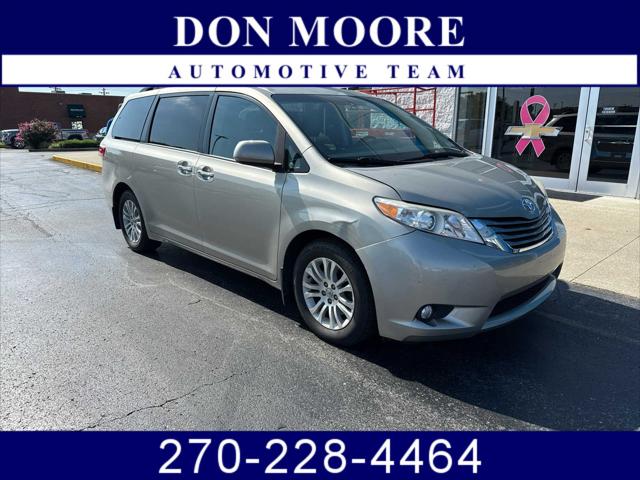 2017 Toyota Sienna XLE 7 Passenger
