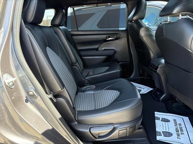 2022 Toyota Highlander XSE