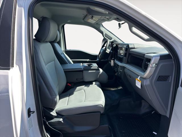 2025 Ford F-550 XL