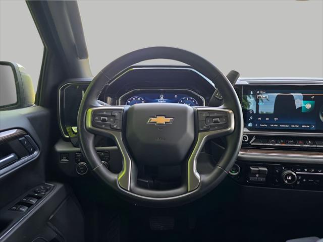 2023 Chevrolet Silverado 1500 4WD Crew Cab Standard Bed LT