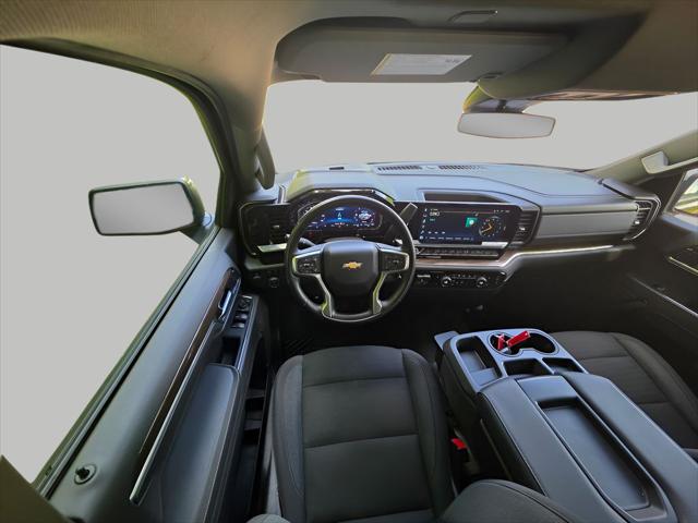 2023 Chevrolet Silverado 1500 4WD Crew Cab Standard Bed LT