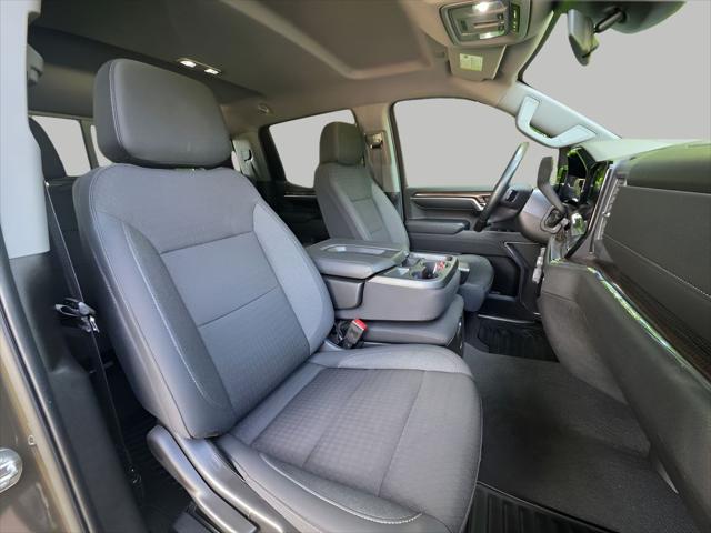 2023 Chevrolet Silverado 1500 4WD Crew Cab Standard Bed LT