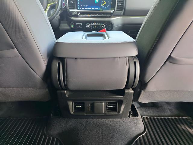 2023 Chevrolet Silverado 1500 4WD Crew Cab Standard Bed LT