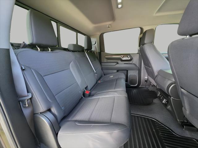 2023 Chevrolet Silverado 1500 4WD Crew Cab Standard Bed LT