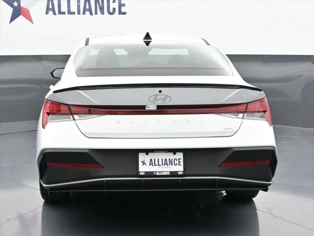 2025 Hyundai Elantra Hybrid SEL Sport