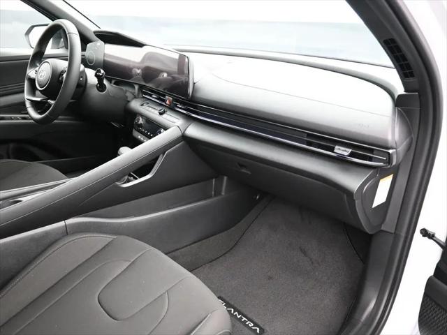 2025 Hyundai Elantra Hybrid SEL Sport
