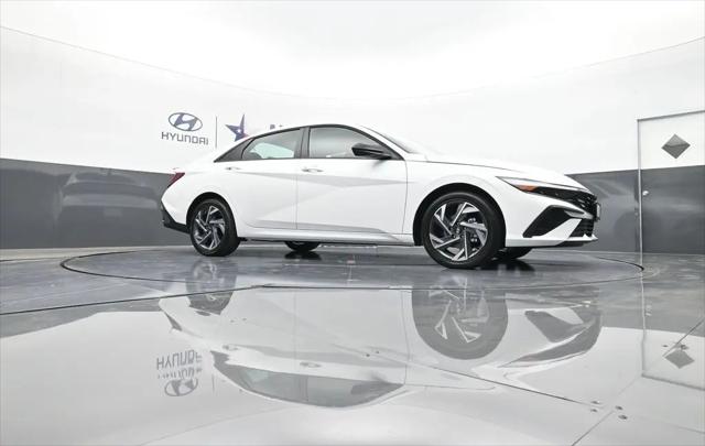 2025 Hyundai Elantra Hybrid SEL Sport