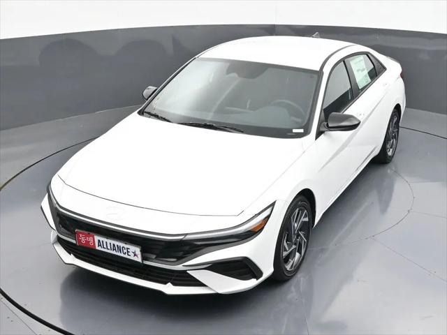 2025 Hyundai Elantra Hybrid SEL Sport