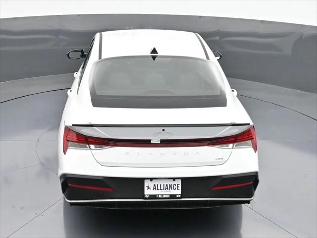 2025 Hyundai Elantra Hybrid SEL Sport