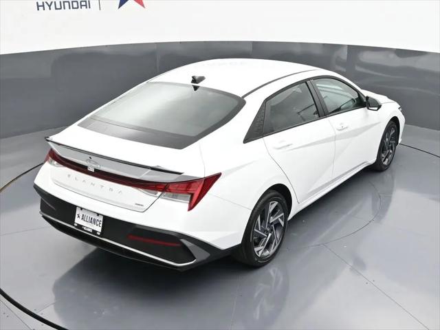 2025 Hyundai Elantra Hybrid SEL Sport