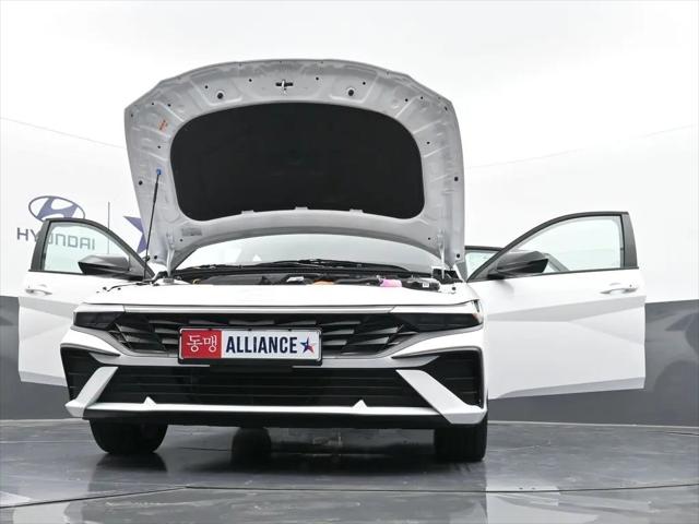 2025 Hyundai Elantra Hybrid SEL Sport