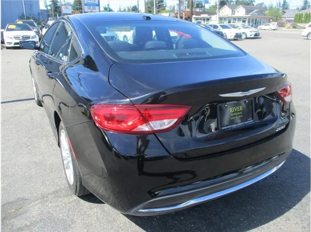 2015 Chrysler 200 Limited