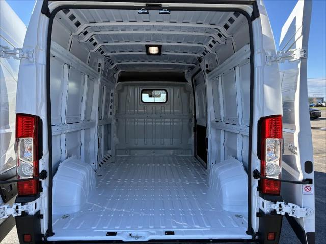 2025 Ram ProMaster 2500 Cargo Van Tradesman High Roof 159" WB w/Pass Seat