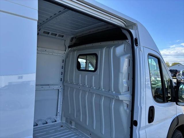 2025 Ram ProMaster 2500 Cargo Van Tradesman High Roof 159" WB w/Pass Seat