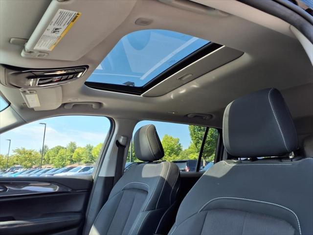 2022 Jeep Grand Cherokee L Laredo 4x4