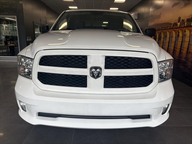 2018 RAM 1500 Express Quad Cab 4x4 64 Box