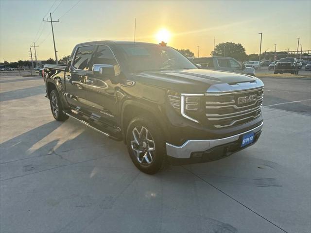 2023 GMC Sierra 1500 4WD Crew Cab Short Box SLT