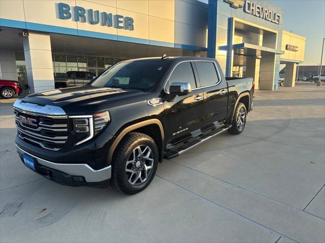 2023 GMC Sierra 1500 4WD Crew Cab Short Box SLT