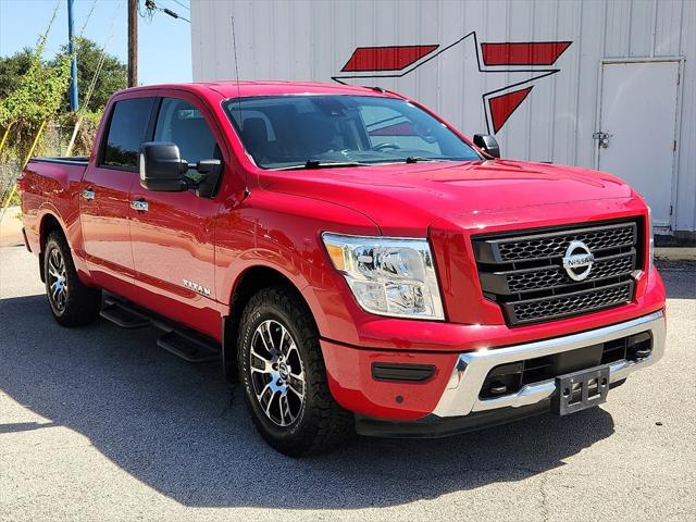 2021 Nissan TITAN Crew Cab SV 4x2